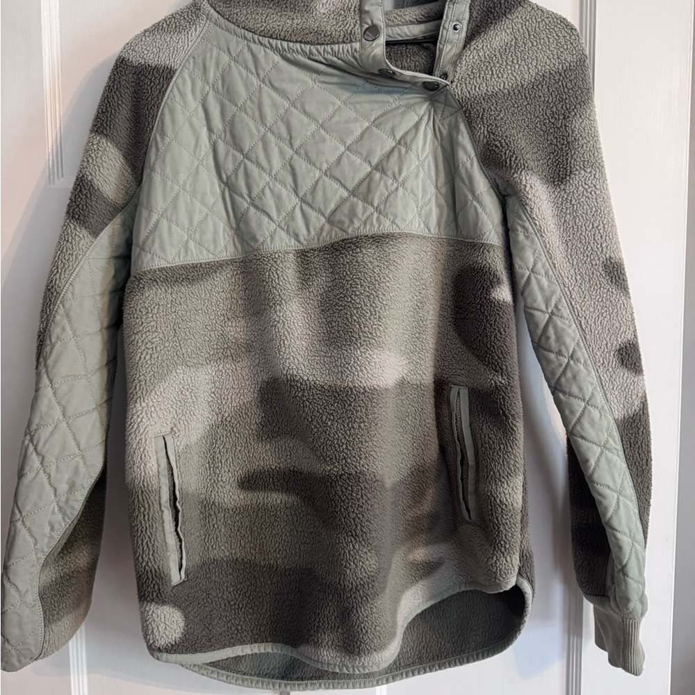 Abercrombie Camouflage Fleece Pullover Jacket -